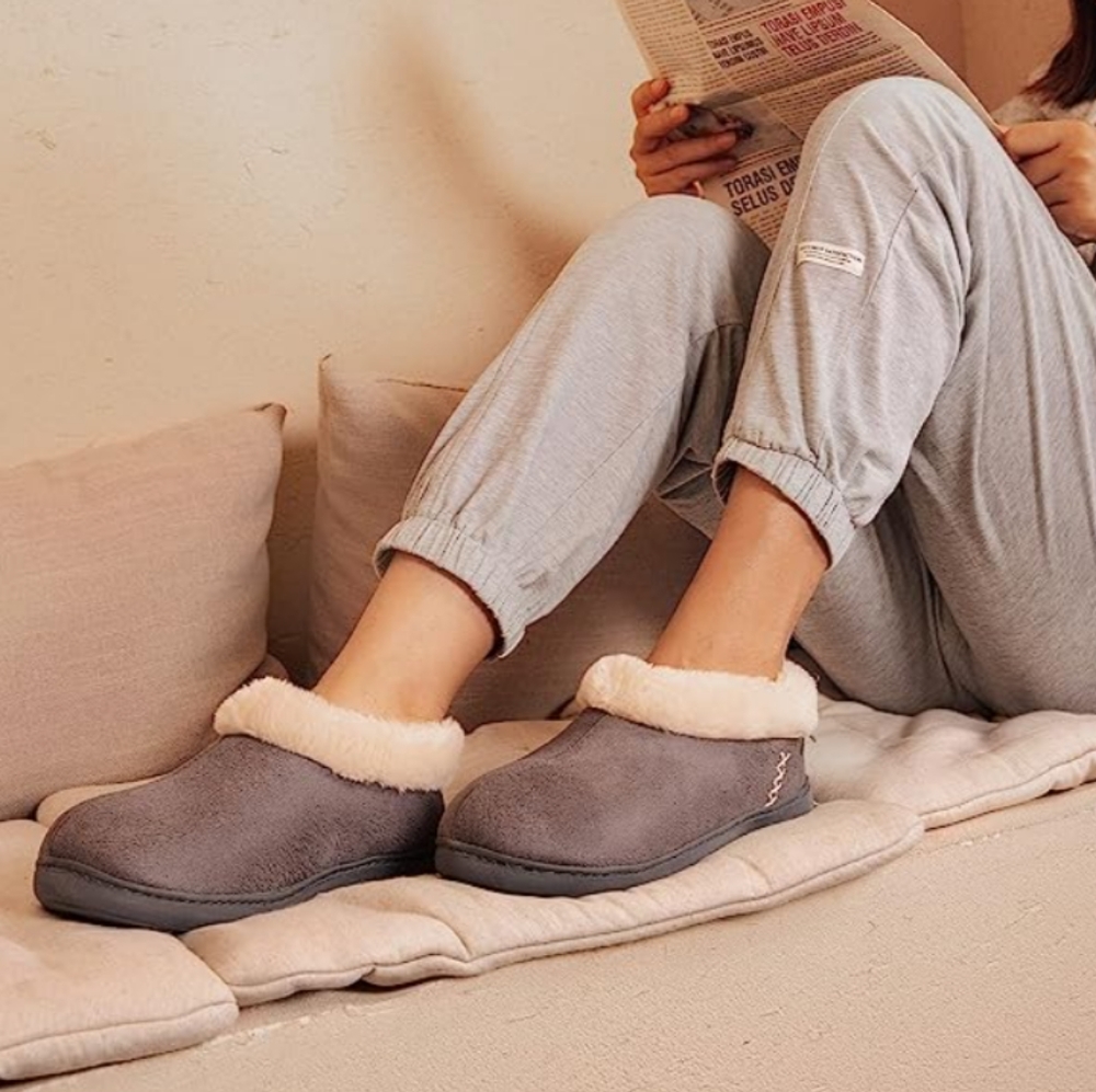 NWT Everfoams Slippers